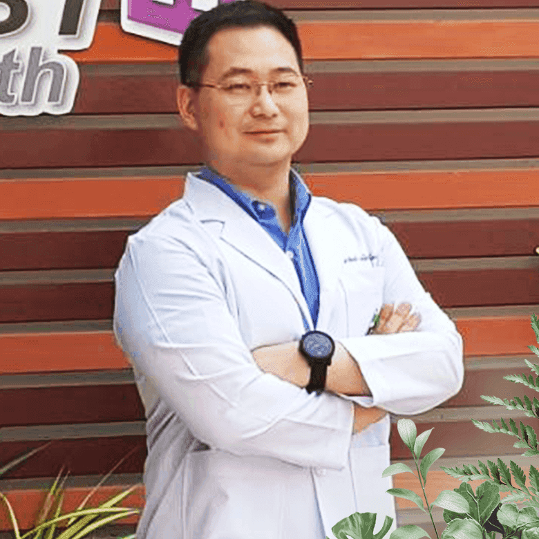 นายแพทย์อาทิตย์ เฉลิมพันธ์พิพัฒน์